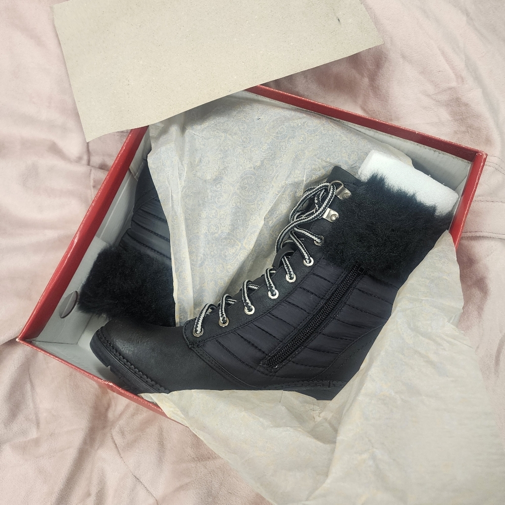 Zigi Soho Ames Ankle Winter Booties Black Women's Black Wedge Boots - Picture 6 of 6